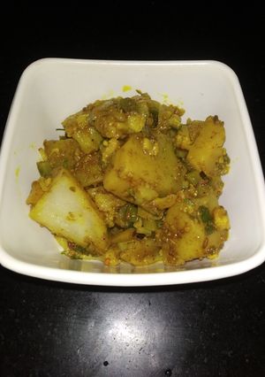 A picture of Gobhi aloo.