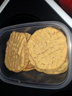 A picture of super simple peanut butter cookies.