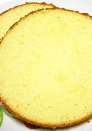 A picture of Moist and Fluffy Sponge Cake.