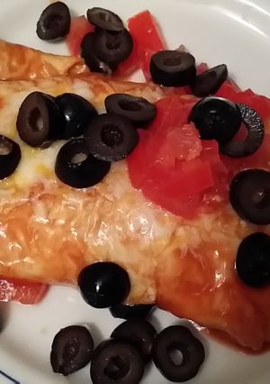 A picture of Taisen's beef and bean enchiladas.