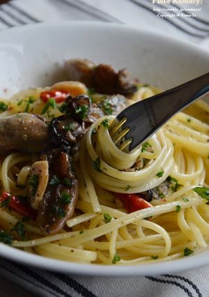 A picture of Pasta With Oysters Marinated in Olive Oil.