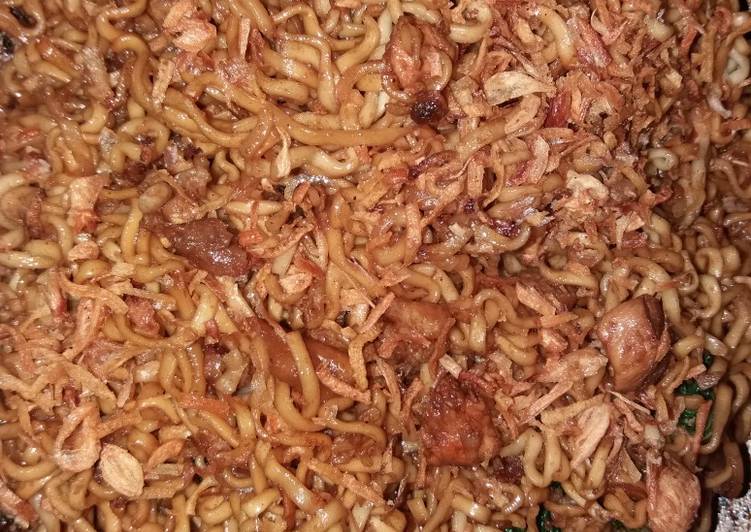 Mie goreng simple dijamin enak dan gampang buatnya😁