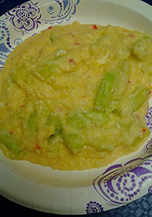 A picture of Grits and vegetables.