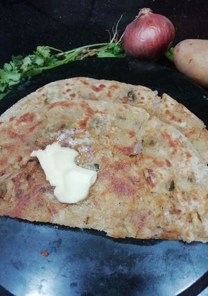 A picture of Punjabi Potato Paratha.