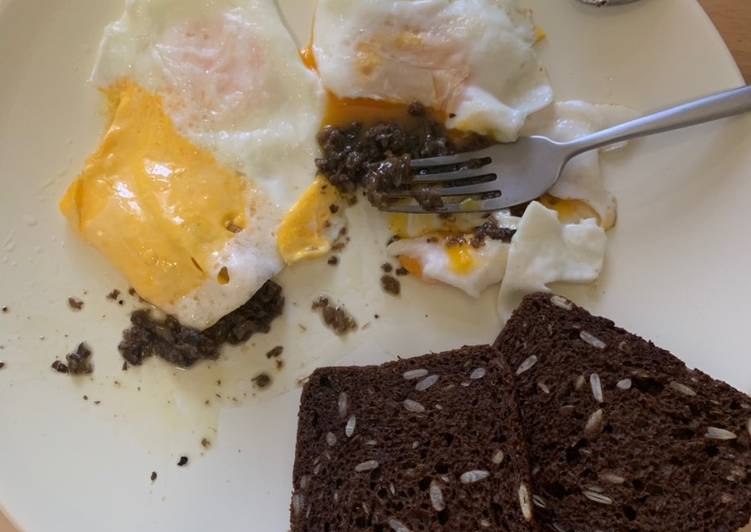 How to Prepare Super Quick Homemade Eggs with tartufata