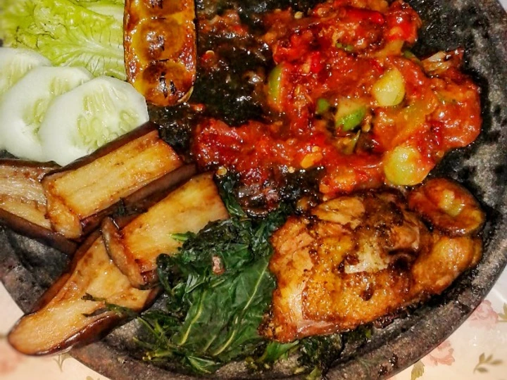 Cara Gampang Menyiapkan Resep Lalapan simple yang Bisa Manjain Lidah Anti Ribet, Menggugah Selera