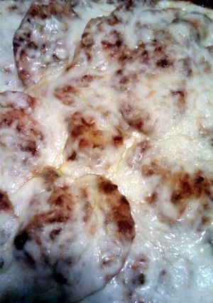 A picture of Super Cheesy Baked Ravioli.