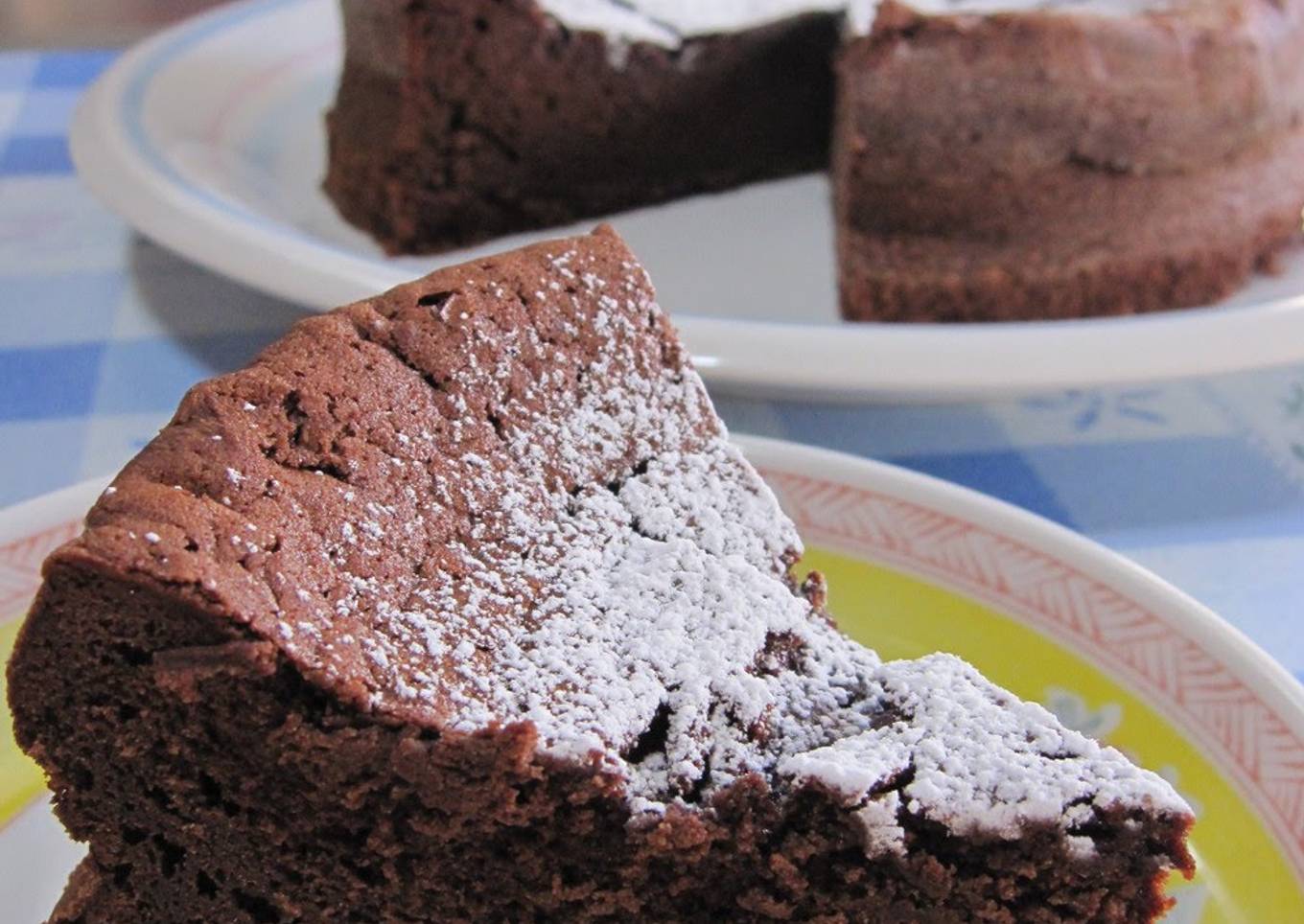 Oil Free, Easy Rich Chocolate Gateau