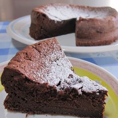 A picture of Oil Free, Easy Rich Chocolate Gateau.