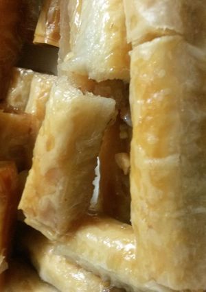 A picture of Baklawa (goolash).