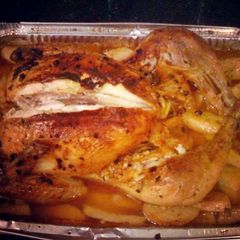 A picture of L's Easy Roasted Chicken & Potatoes.