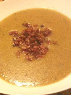 Foto de Sopa de castanhas e cogumelos