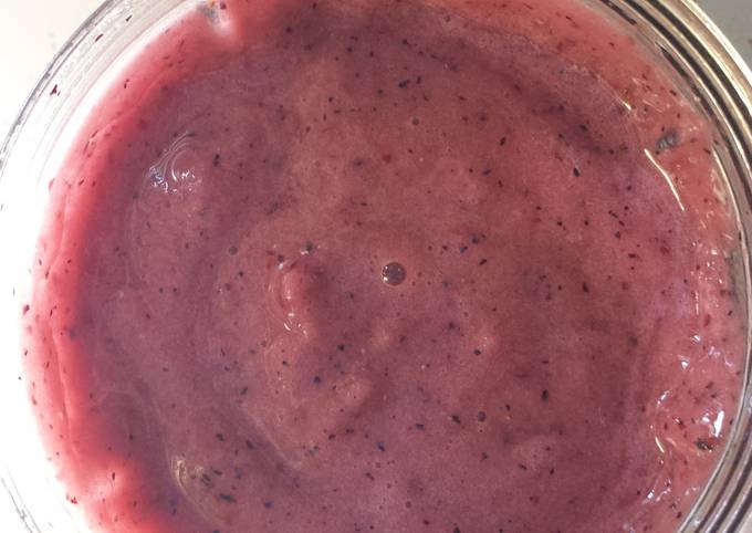 Tasty Delicious of Blueberry grape banana smoothy