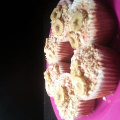A picture of Oatmeal and Banana Muffins.