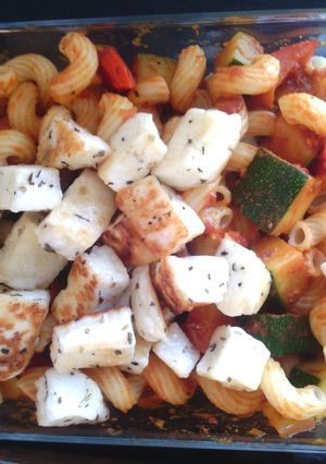 A picture of Farfalle met Haloumi.
