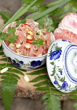 A picture of Thai Pomelo Salad.
