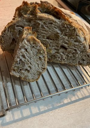 Foto di Pane alle noci, cottura in pentola di ghisa