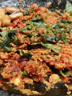 Foto resep Sambal tempe kemangi + ikan jambal roti