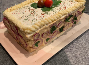 Andorka szülinapi szendvicstortája 🎂🍾🥂 recept fotója