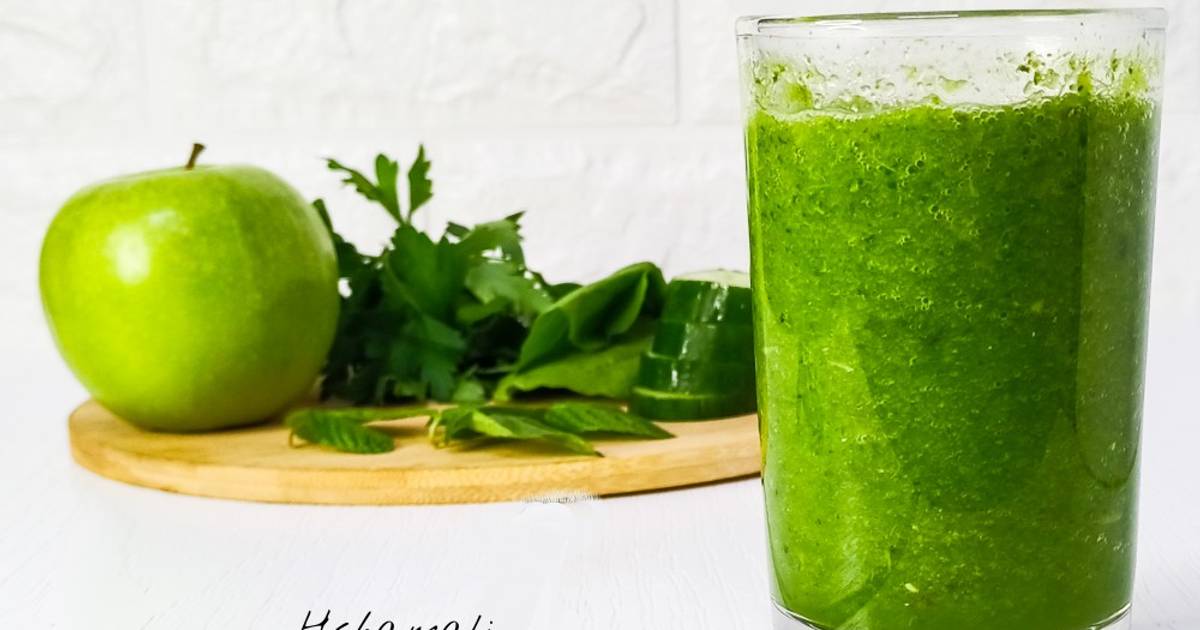 Sådan laver du en grøn drink til slankning på en nem og hurtig måde fra Hadeel Al Shamali - Cookpad