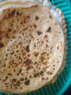 ઘઉં ની ફુલકા રોટી (Wheat Fulka Roti Recipe In Gujarati) રેસીપી મુખ્ય ફોટો