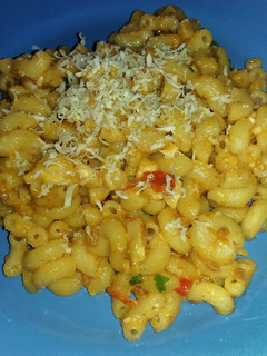 Foto resep Macaroni pasta with bolognese sauce n cheese n chilli flakes