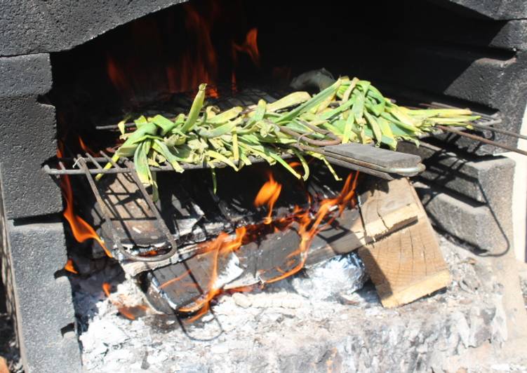 Calçots, muslos de pollo y boniatos