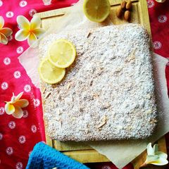 A picture of Gluten free Almond Cake.