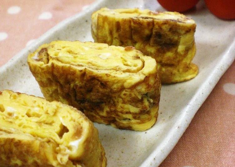Recipe of Quick For Bentos♡Umeboshi Mayonnaise Tamagoyaki (Rolled Omelettes)