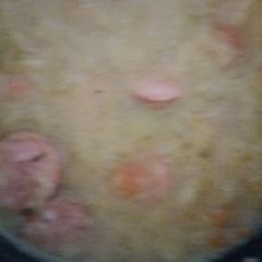 A picture of Cabbage soup.