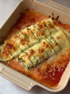 Una foto de Canelones de calabacín