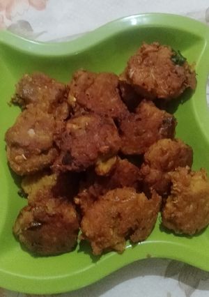 चना दाल प्याज़ पकौड़े (chana dal pakode recipe in Hindi) रेसिपी मुख्य फोटो