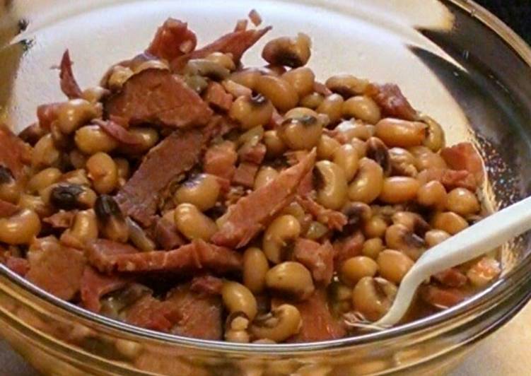 How to Make Homemade Black Eyed Peas &amp; Ham