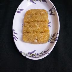 A picture of Pumpkin Barfi.