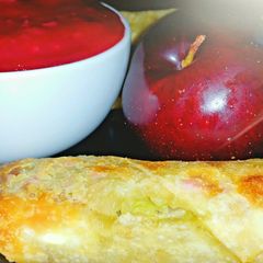 A picture of Mike's Spicy Plum Sauce.