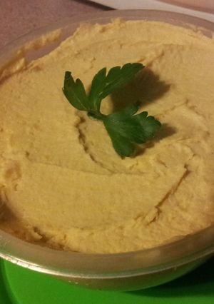 A picture of Classic Hummus.