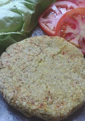 Una foto de Hamburguesa de quinoa y arroz yamaní (saludables)