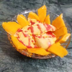 A picture of Mango Ice cream.
