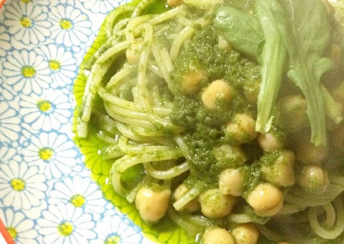 Store in the Freezer! Chrysanthemum Greens Pesto