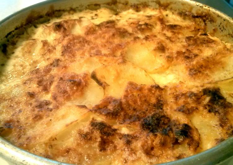 Recipe of Favorite Potatoes Dauphinoise- Bomb Cheesey Baked Potatoes!