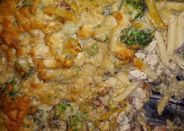 Simple Way to Make Any-night-of-the-week Bacon Chicken Alfredo Bake