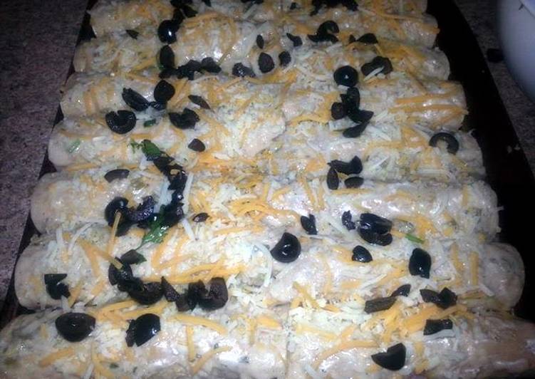 Steps to Prepare Award-winning The Big Texan Enchiladas (sour cream)