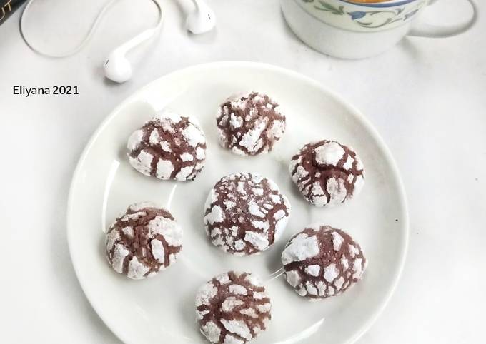 Bagaimana Menyiapkan Brownie crinkle cookies Anti Gagal