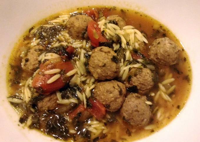Quick Meatball and Orzo Soup