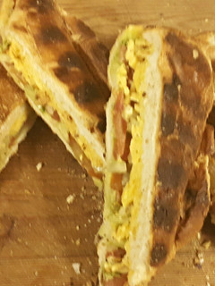 A picture of Oval Cheese and Tomato Braai Bread.