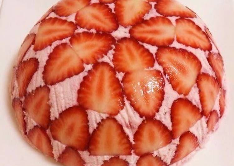 How to Prepare Award-winning Condensed Milk Strawberry Mousse