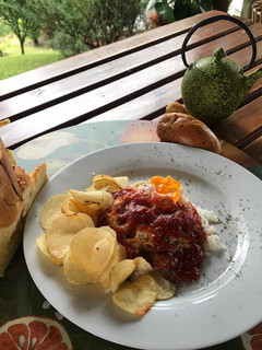 Una foto de Huevos emaús a la margaras