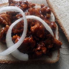 A picture of chicken BBQ sandwich.