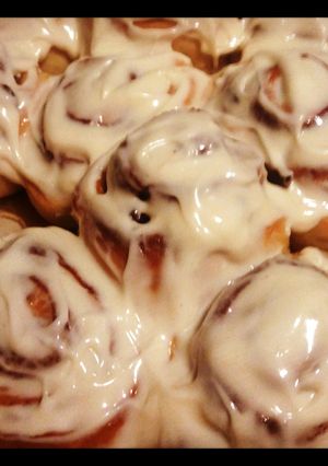 A picture of our favorite cinnamon rolls.