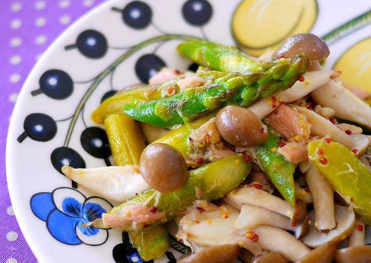 Steps to Make Award-winning Stir Fried Shimeji Mushrooms and Asparagus with Tuna and Mustard